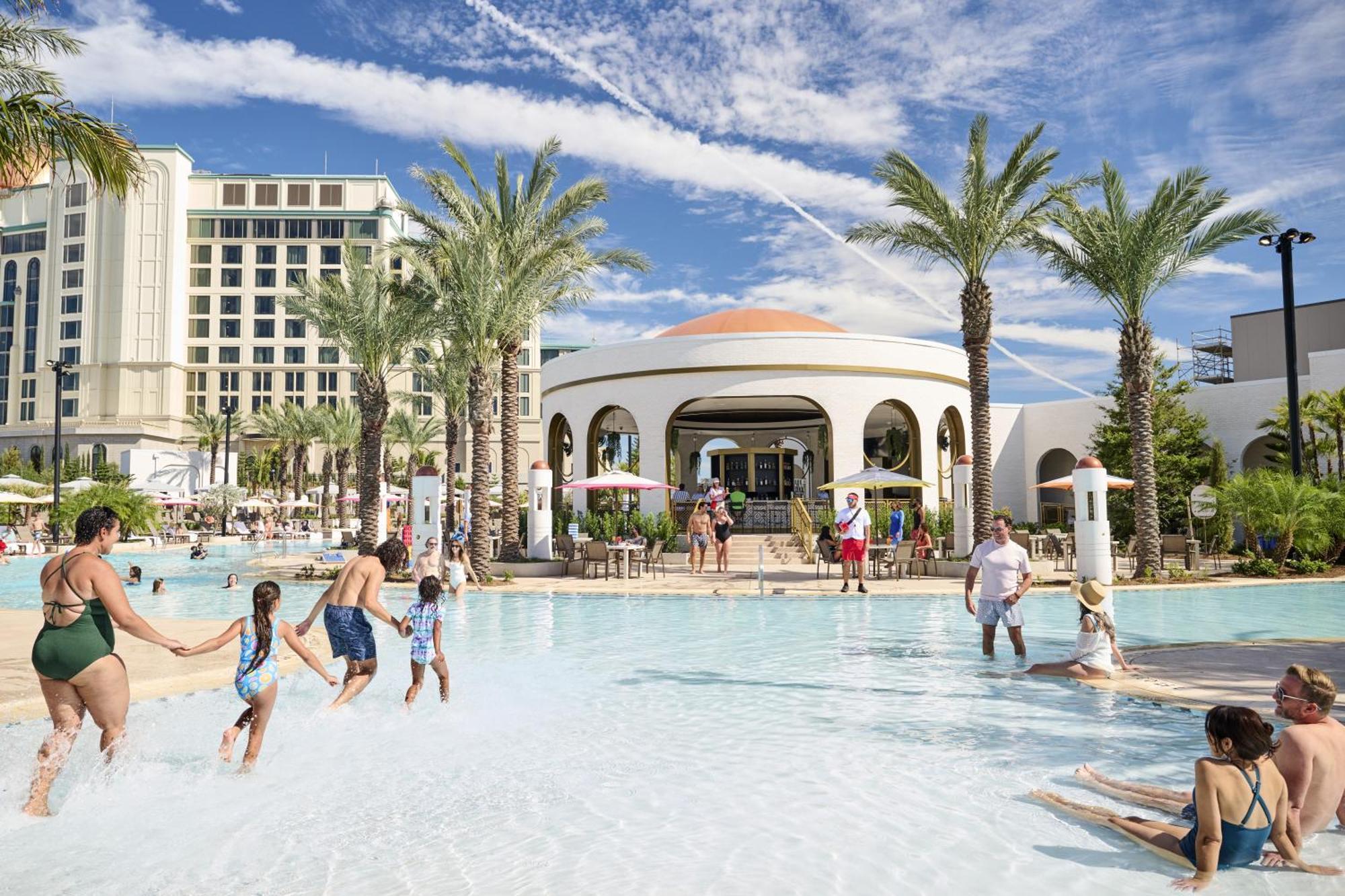 Universal'S Helios Grand Hotel, A Loews Hotel Williamsburg Exterior photo